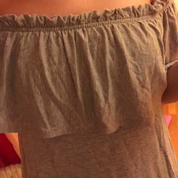 Abercrombie & Fitch off the Shoulder dress - Picture 2 of 5